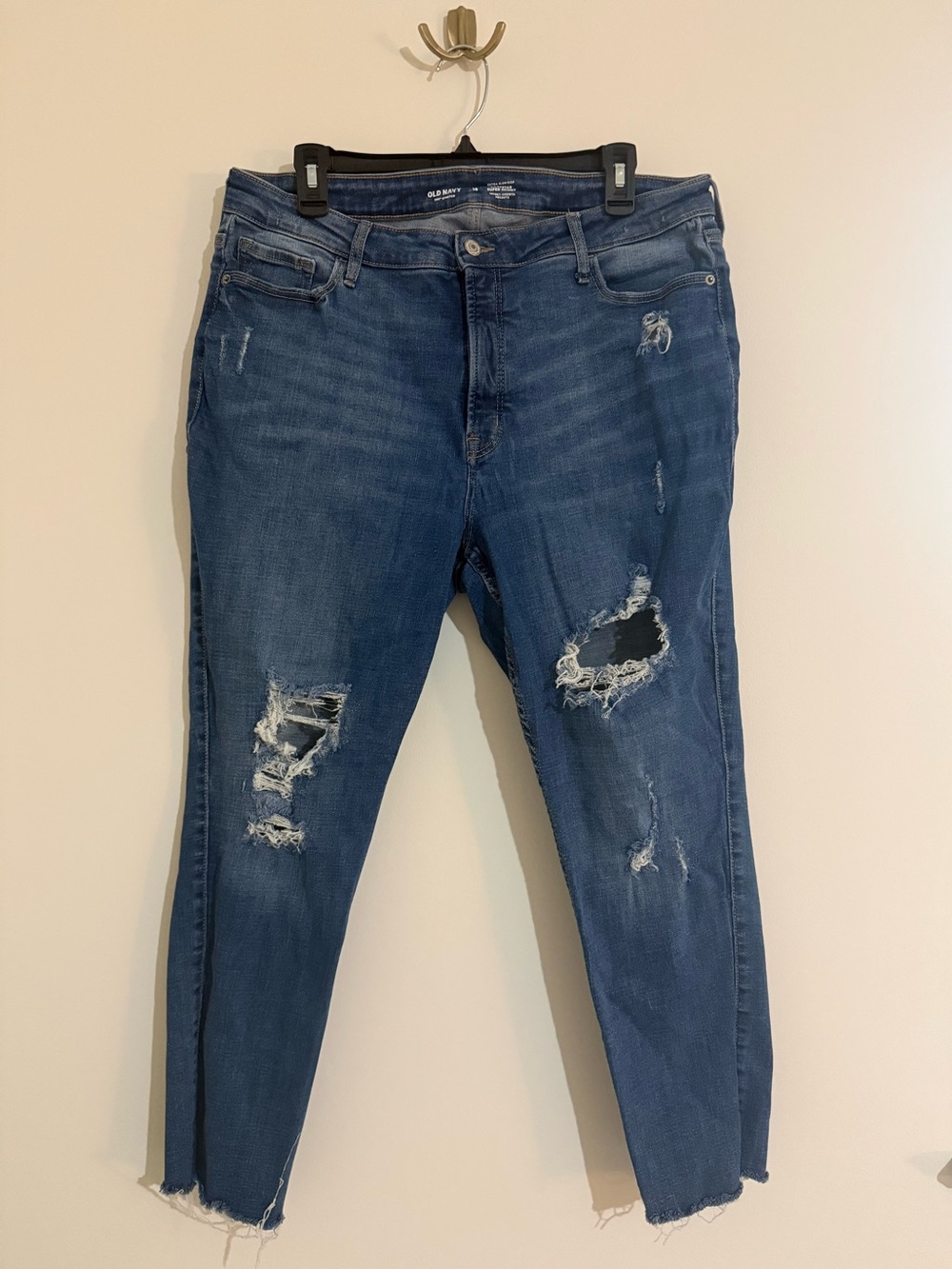 OldNavyDistressed Dark Blue High Rise Women’s Jeans - Rockstar Skinny